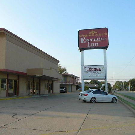 Executive Inn Ponca City Exterior photo