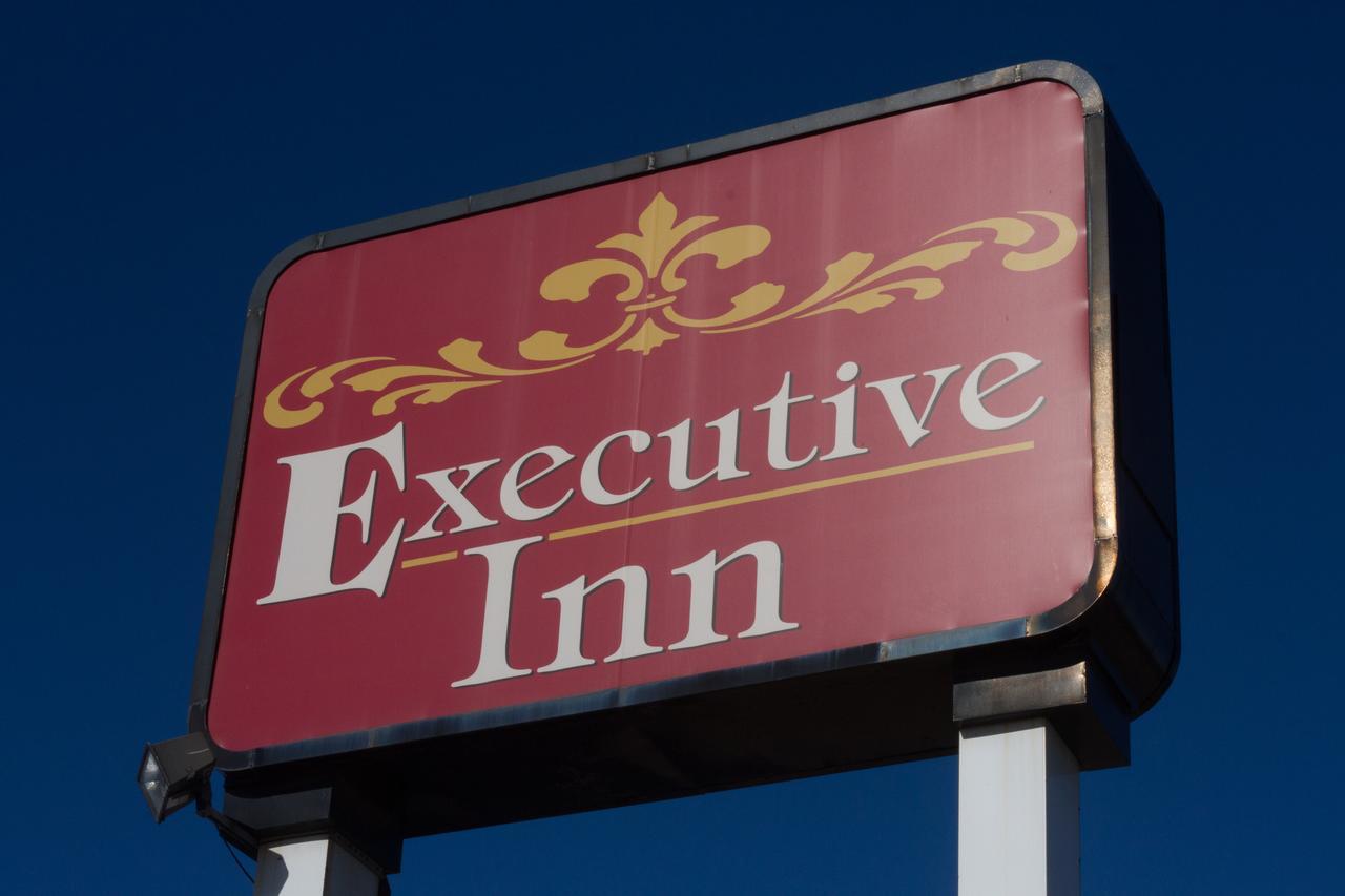 Executive Inn Ponca City Exterior photo